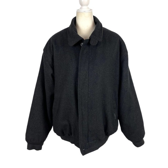 Members Only Black Bomber Jacket - Picture 1 of 15